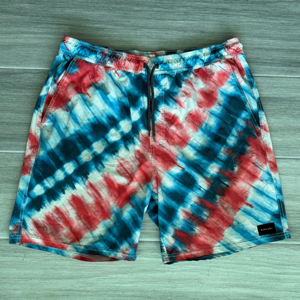 RIP CURL Tie-Dye Lay Days Swim Shorts Men’s XL Red White & Blue Leisurewear Surf